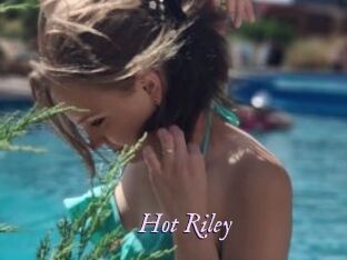 Hot_Riley